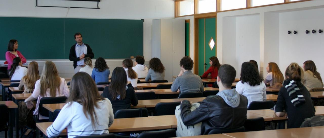 BALEARES.-Salud detecta 38 nuevos positivos en los colegios de Baleares y un acumulado de 80 casos