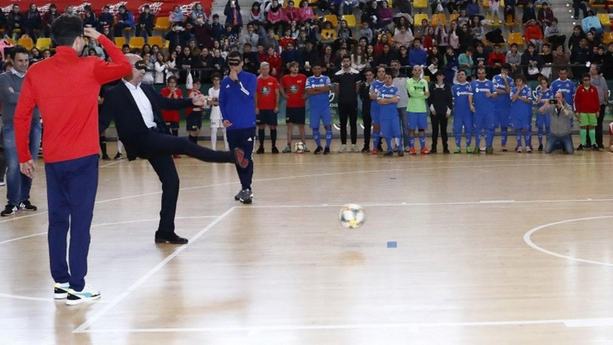 Rubiales y Bartra marcan un gol contra la inclusión