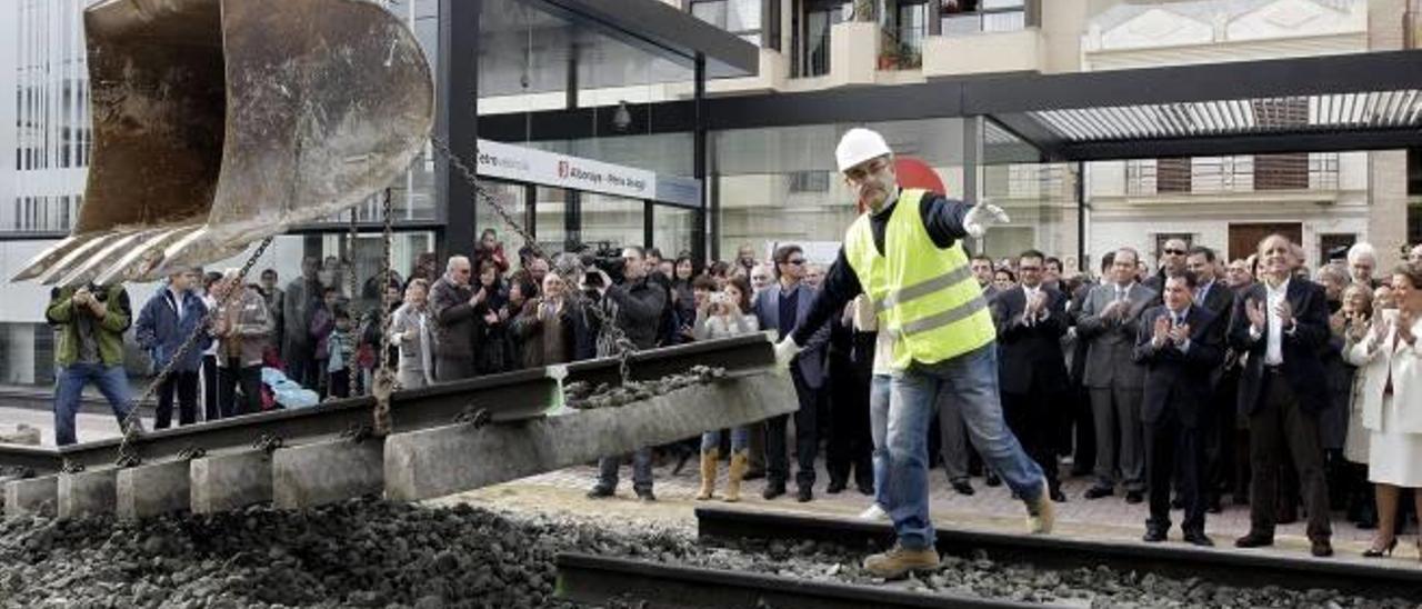 Puesta en servicio del soterramiento del metro en Alboraia en 2010, con Álvaro, Camps y Barberà.