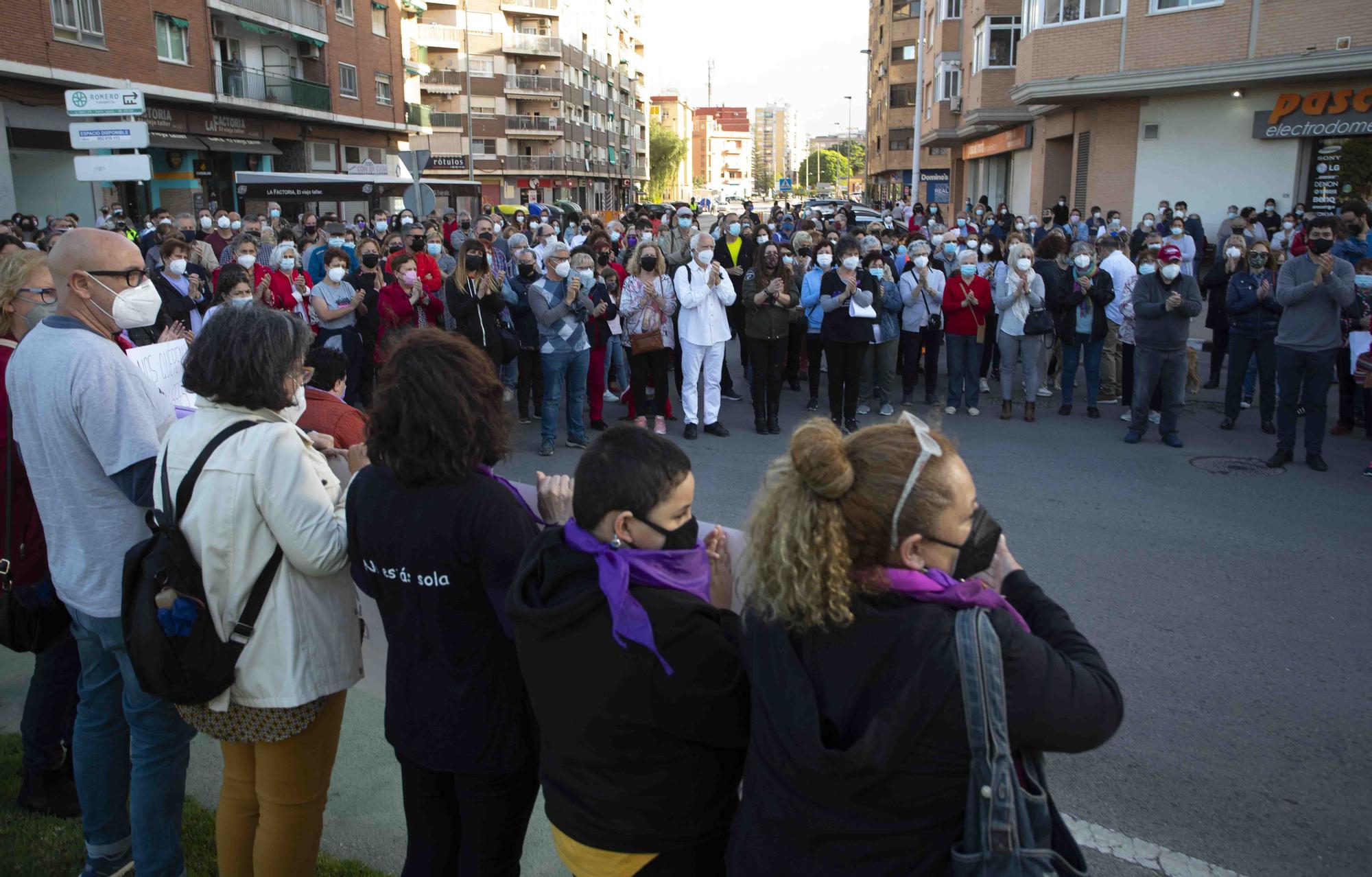 Condena y dolor en Sagunt por el asesinato de Soledad.