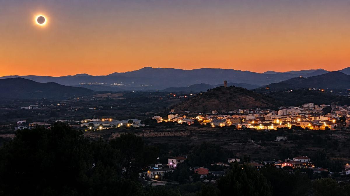 Las imágenes más impresionantes del eclipse sobre la Comunitat Valenciana