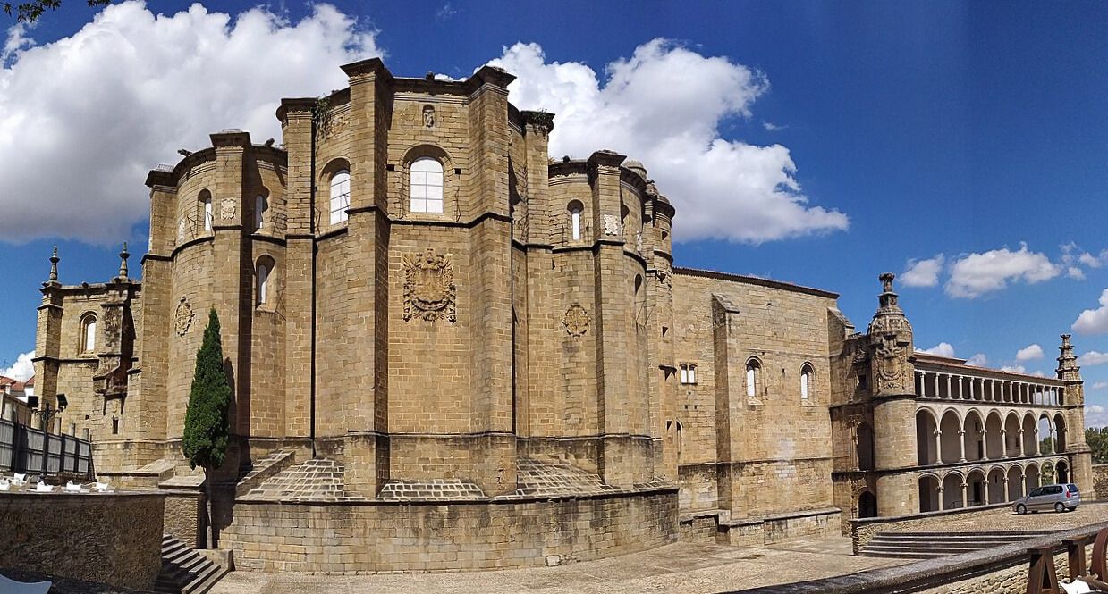 El exterior del convento de San Benito