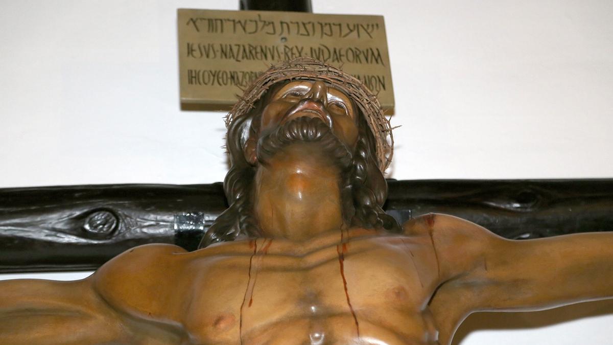 El Cristo de la Misericordia de Montilla retorna al culto tras los trabajos  de restauración