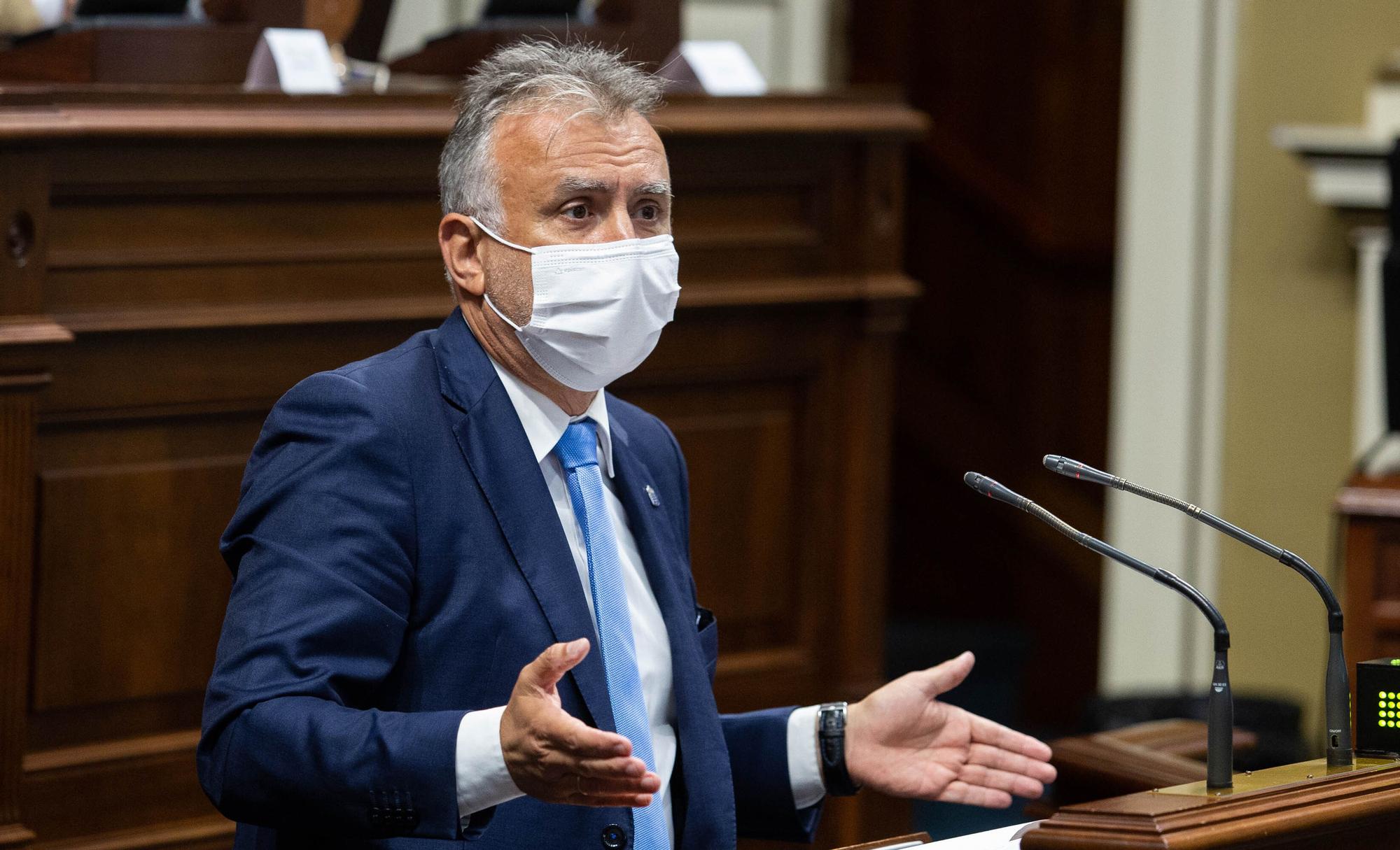 Pleno del Parlamento de Canarias