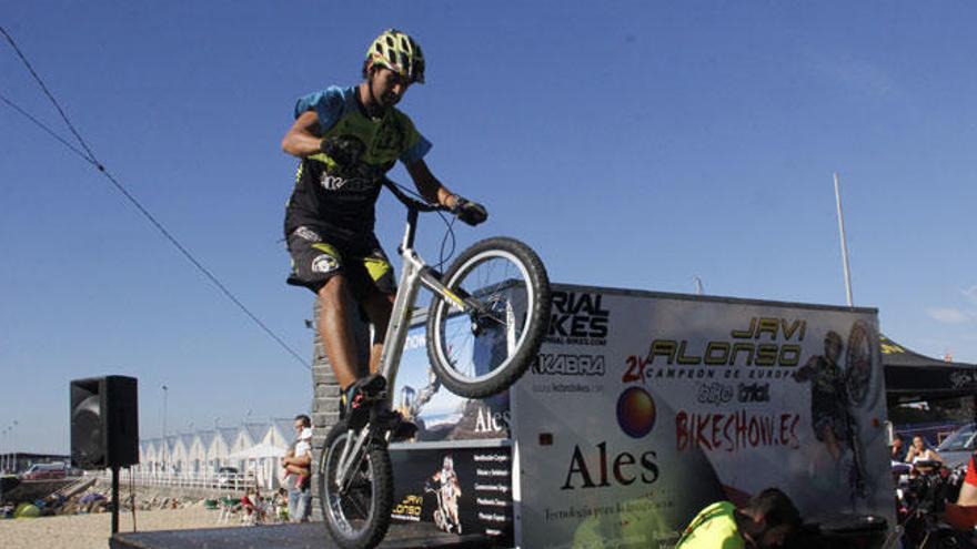 Prueba de bike trial en Banda de Río. // Santos Álvarez