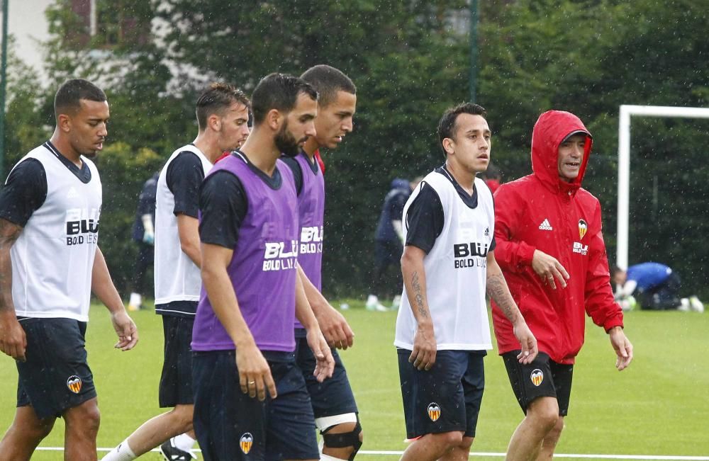 Negredo, uno de los protagonistas del lluvioso día