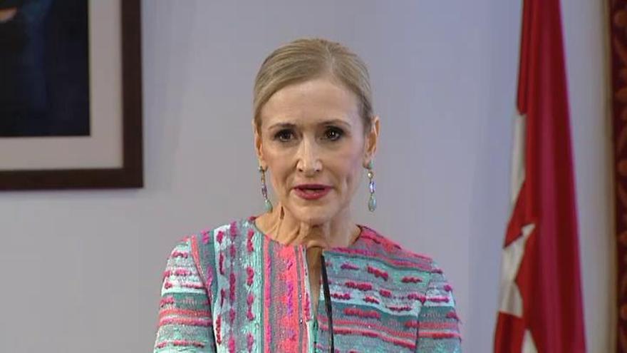Cifuentes, atrapada en sus palabras