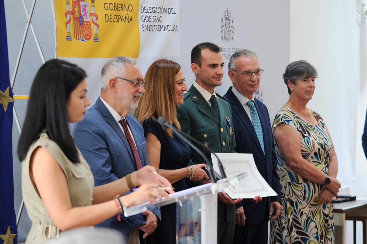 Las imágenes de la entrega de la Medalla al Mérito de la Protección Civil