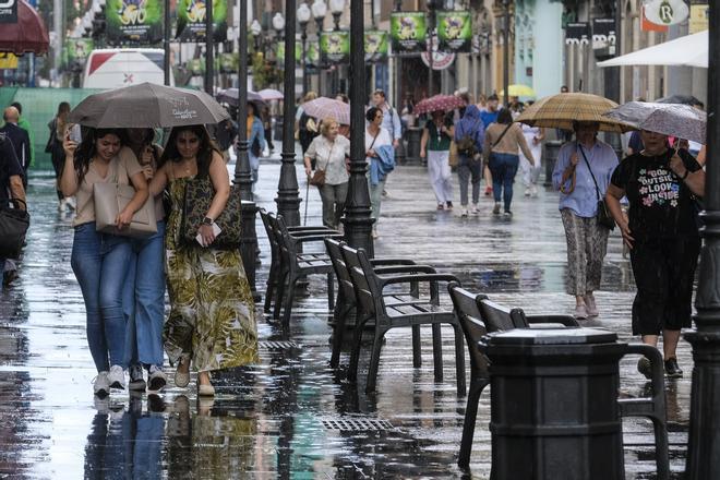 Lluvias en la calle Triana (9/06/2023)