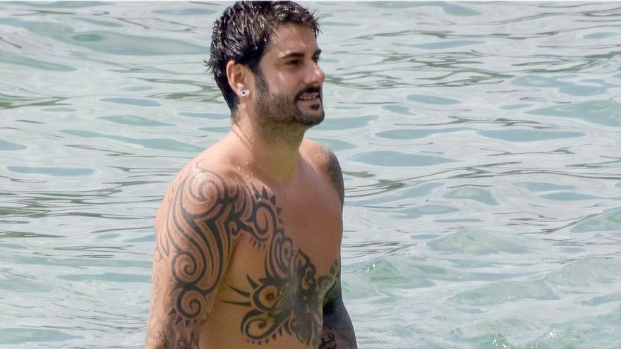 Melendi se cuela en Supervivientes tras el abandono de Beatriz Rico: "Nunca pongo nada pero..."