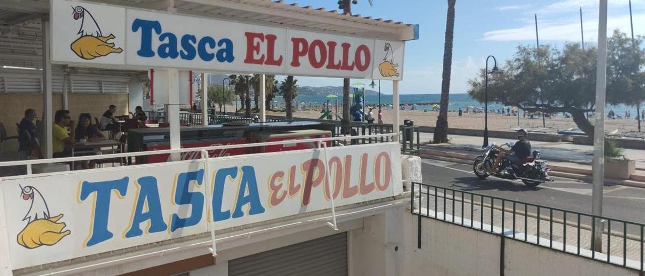 Tras 45 años abierta, la Tasca El Polló cerró definitivamente sus puertas.