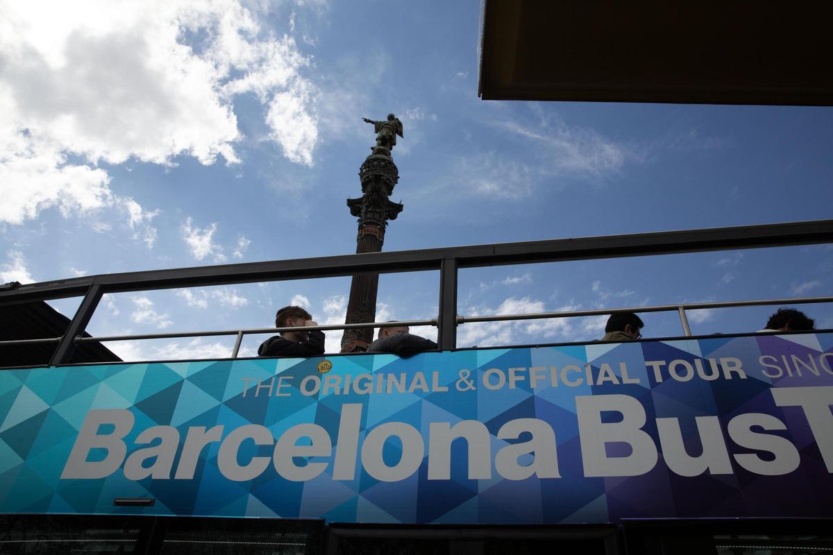 Los turistas llenan Barcelona pese al mal tiempo