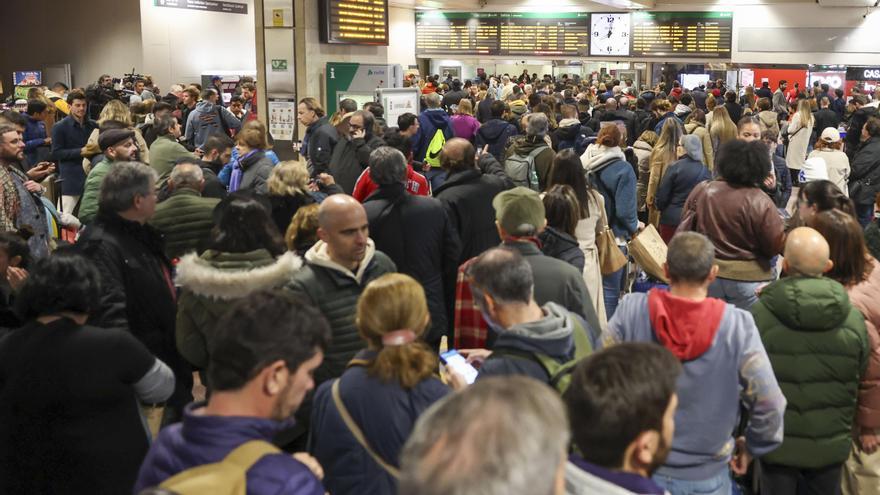 Chamartín recupera progresivamente la circulación de trenes con la Comunidad Valenciana y Murcia tras una avería