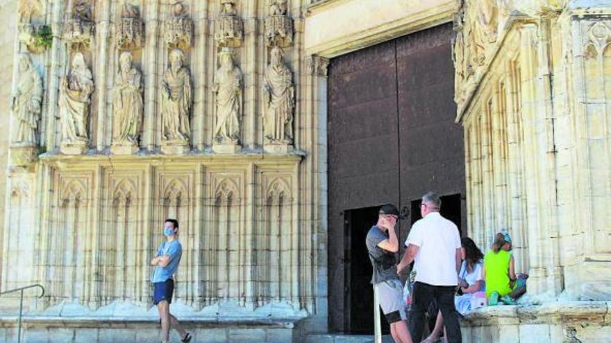 El nucli medieval de Castelló 
ofereix molts espais 
remarcables.  | SANTI COLL