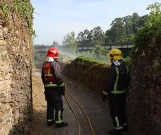 Sofocado un pequeño incendio en Betanzos