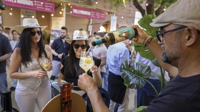 Vuelve a Barcelona el festival que mezcla vinos premiados, conciertos y gastronomía con estrella Michelin