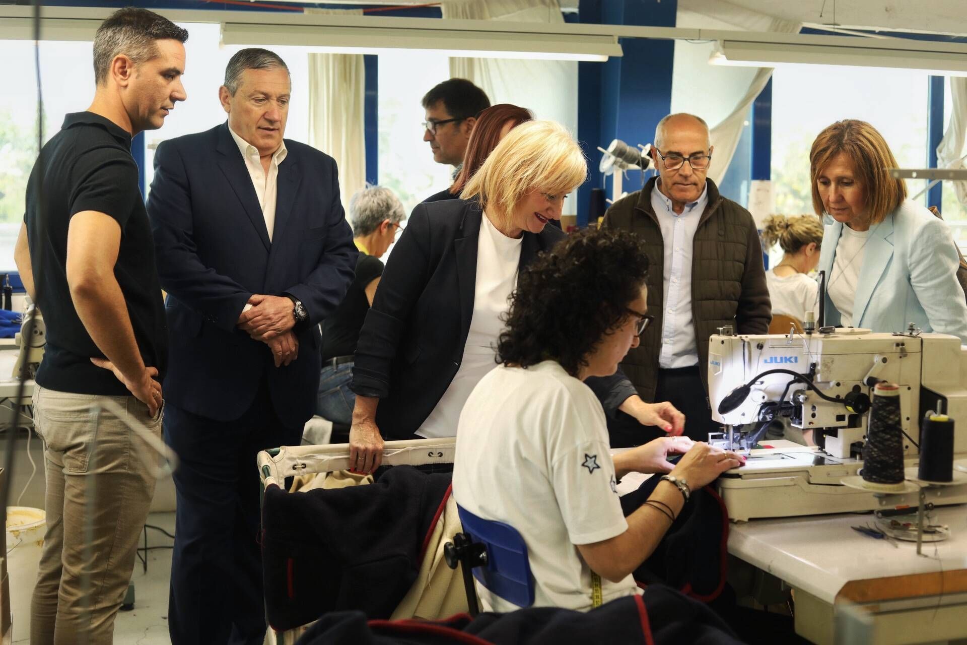 GALERÍA | Leticia García visita la empresa Marae en Coreses