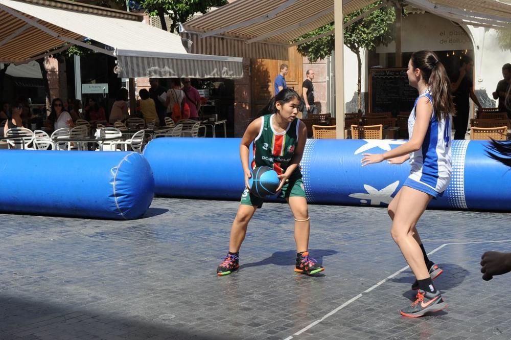 Baloncesto 3x3 en la Plaza Belluga