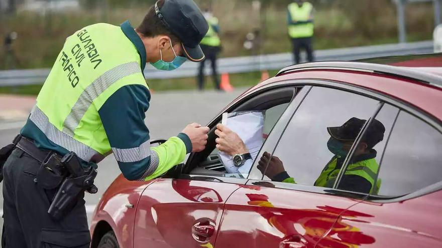 La DGT alerta si recibes el mensaje &#039;multa pendiente&#039;, es una estafa