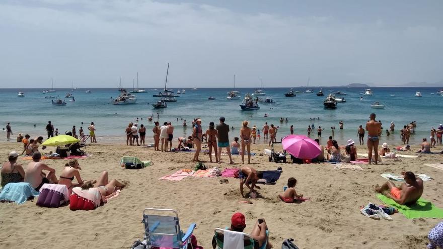 Detenido por masturbarse delante de niños y hacerles fotos en una playa de Lanzarote