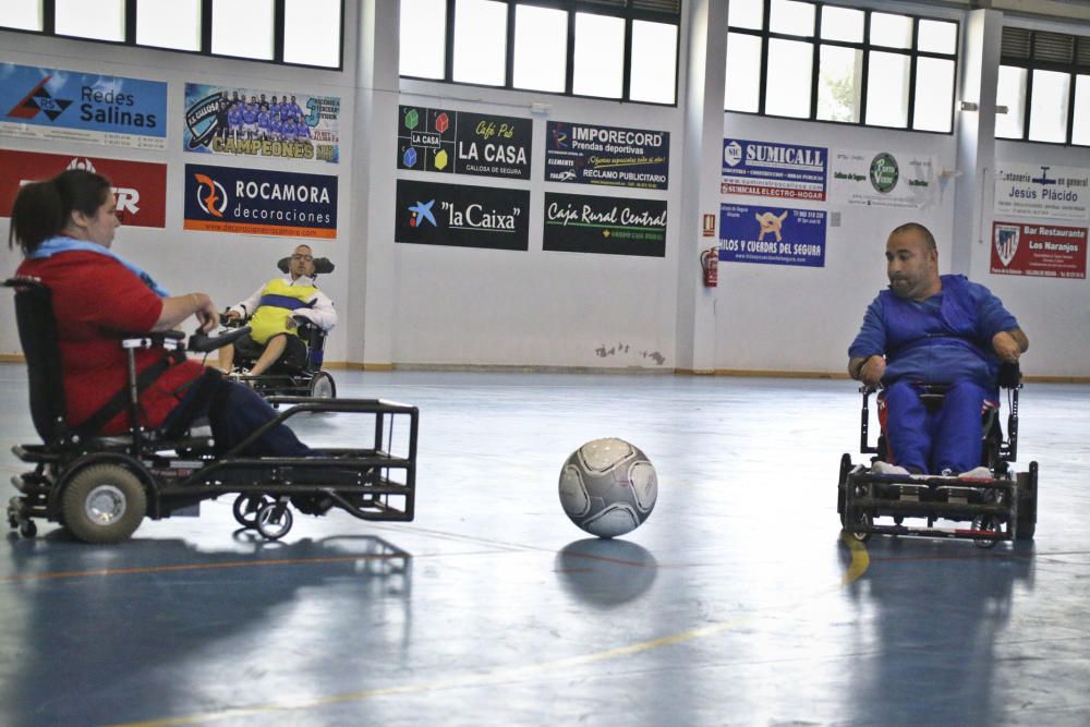 La Selección de Francia de «powerchair» se entrena en Callosa de Segura