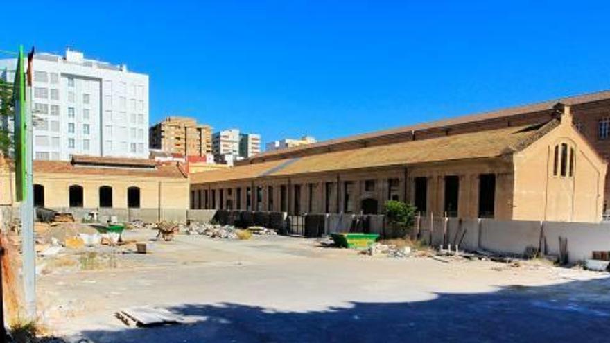 Urbanismo negocia con la inmobiliaria el traslado de la edificabilidad de  Tabacalera a otra parcela municipal