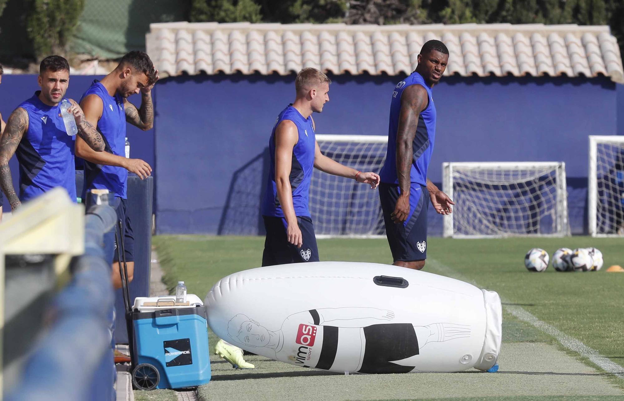 Sesión en Buñol del Levante UD