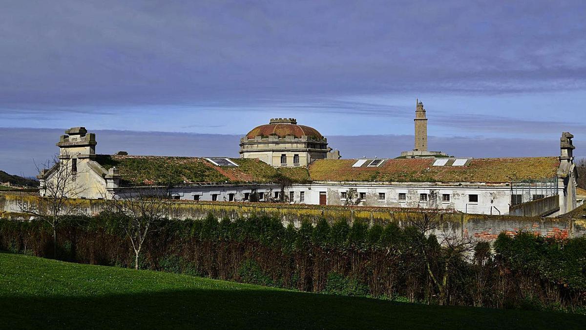 Vista de la antigua prisión provincial. |   // MIGUEL MIRAMONTES/ROLLER AGENCIA