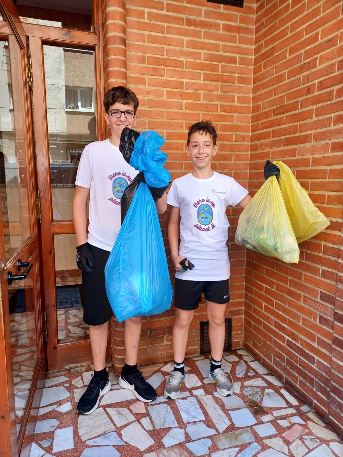 Una academia de inglés de El Llano, finalista en un premio nacional por su compromiso ambiental (en imágenes)