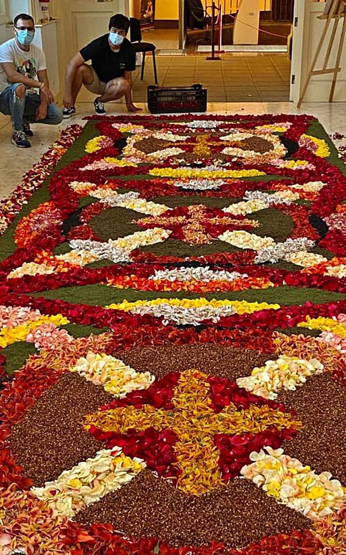 Las alfombras de flores vuelven a la Villa - El Día