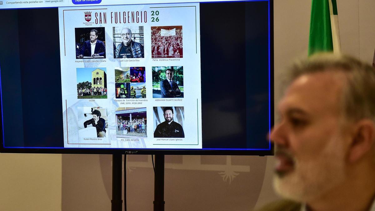 Pizarro anuncia los premios San Fulgencio de Plasencia: de premio nacional de diseño a estrella Michelín y "héroes" de los incendios.