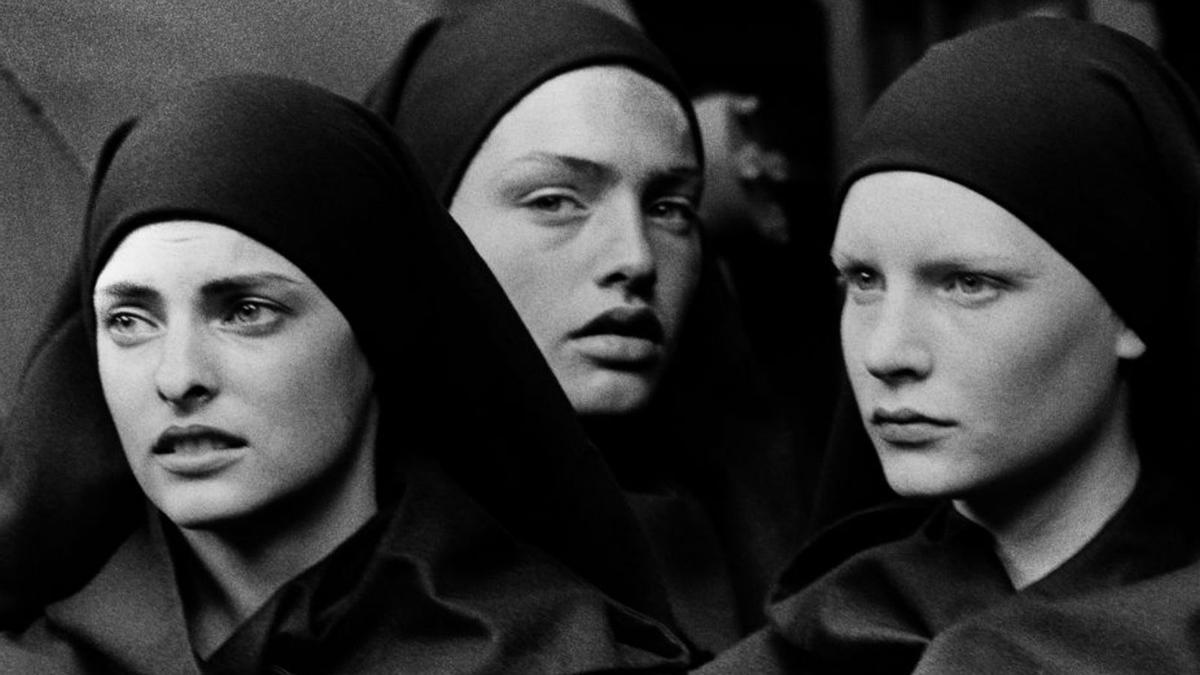 Detalle de una de las fotografías que se expondrá, con Linda Evangelista, Michaela Bercu y Kirsten Owen, Pont-à-Mousson, 1988.   | // PETER LINDBERGH (CORTESÍA DE LA FUNDACIÓN PETER LINDBERGH PARÍS)