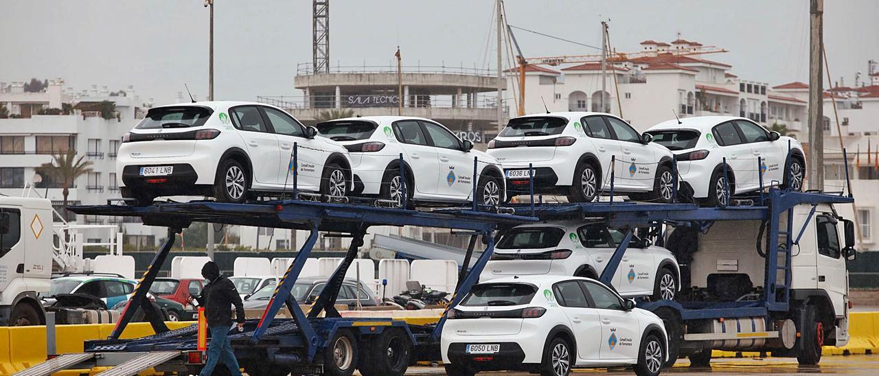 Llegada de una flota de vehículos eléctricos para el Consell de Formentera.