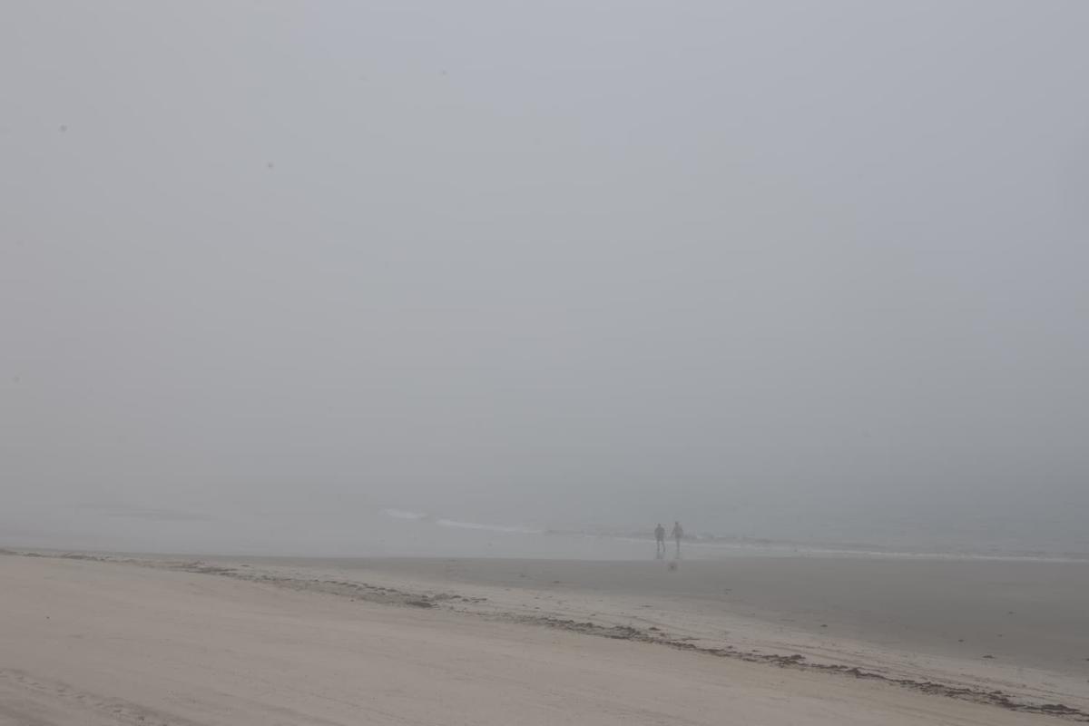 Samil se cubre de niebla después de un fin de semana de lleno absoluto
