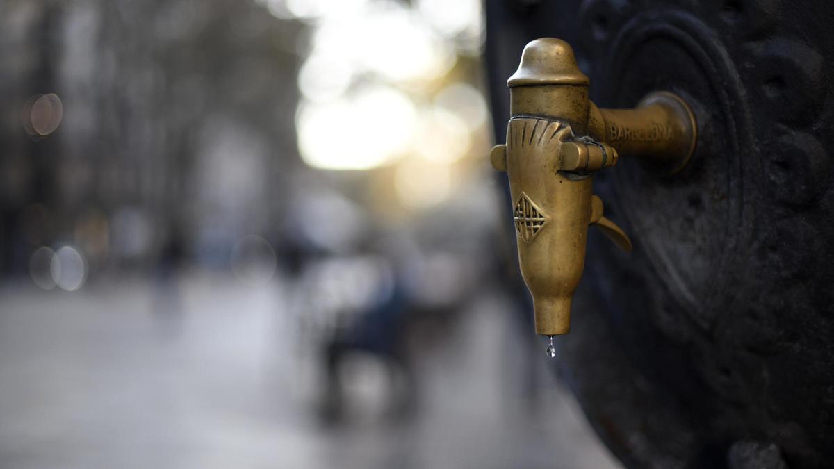 Un grifo de la fuente de Canaletes, en Barcelona.