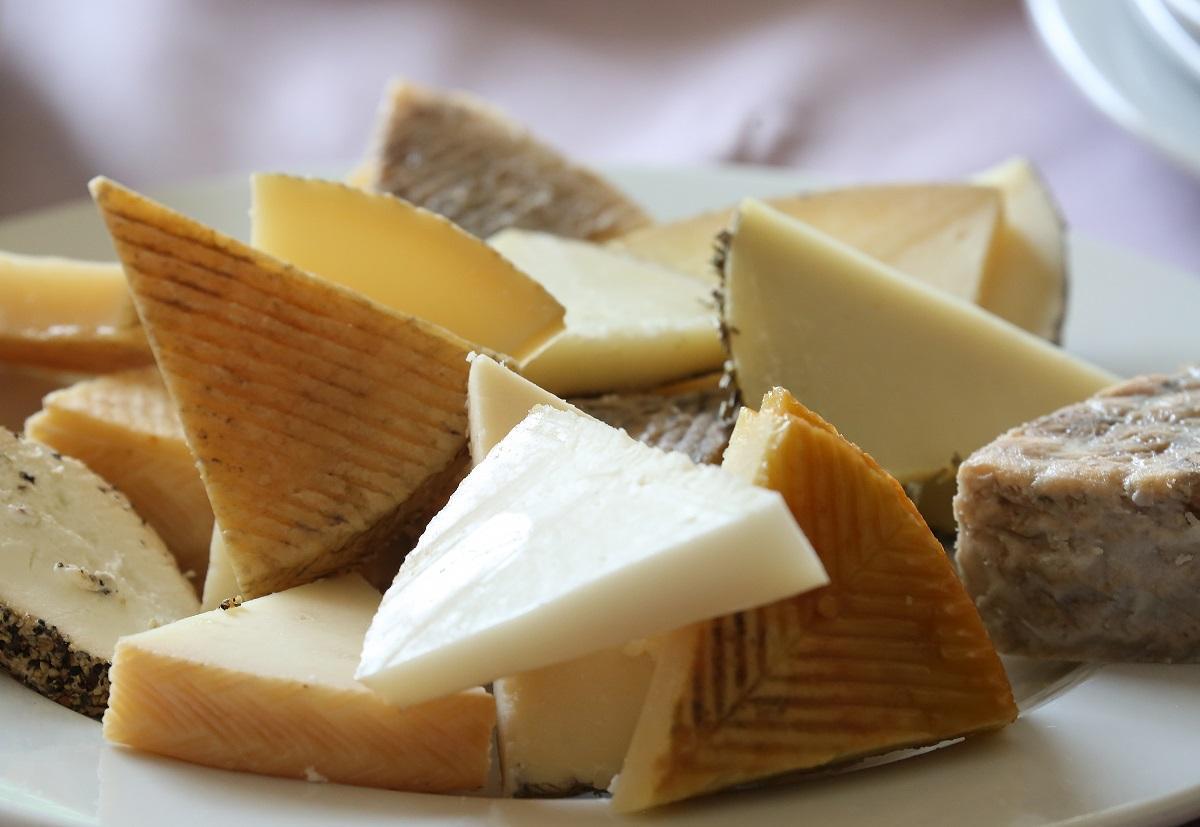 Teba se convierte el primer fin de semana de octubre en la capital mundial del queso.