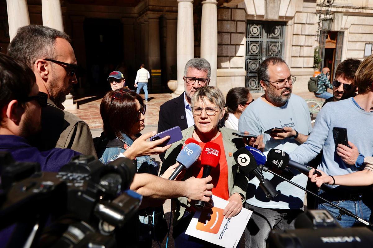 Papi Robles, de Compromís, comparece ante los medios