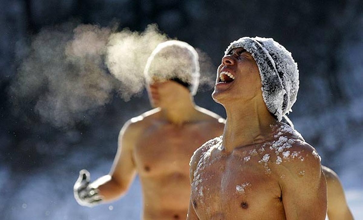 Membres de les Forces Especials de combat sud-coreanes realitzen un exercici hivernal a Pyeongchang (Corea del Sud).