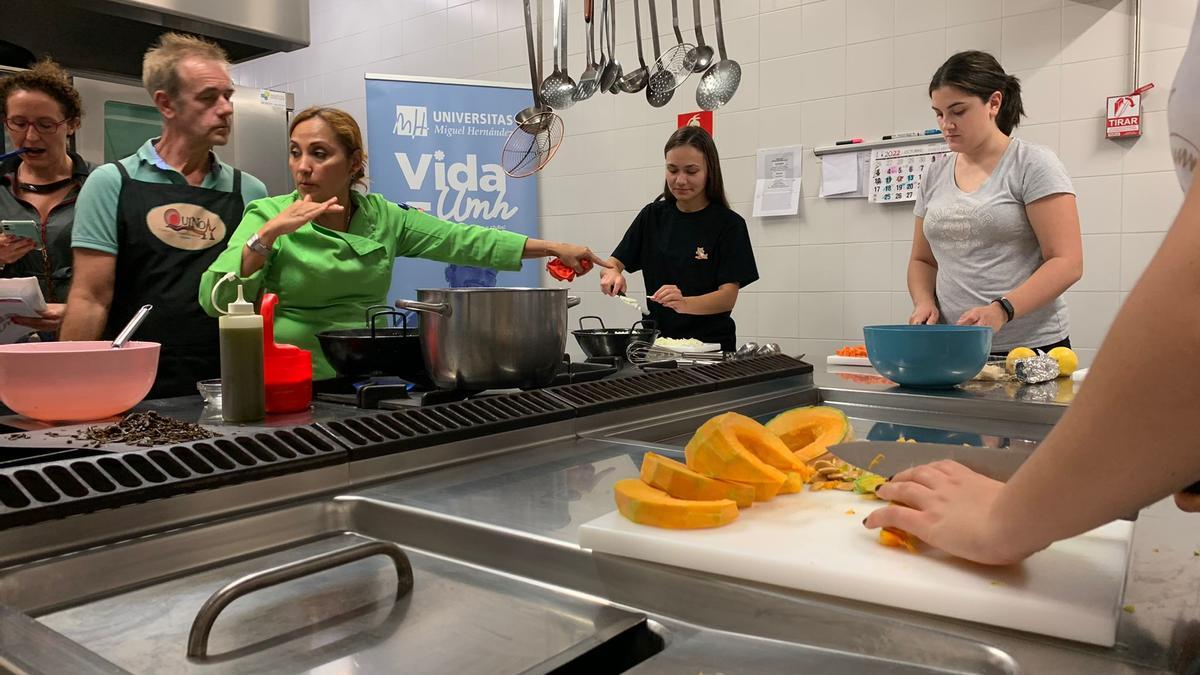 Esta iniciativa se vertebra en escuelas, clubs y grandes eventos de una variada temática.