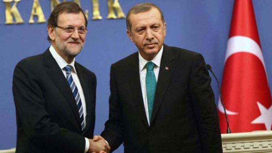 Rajoy participa en un acto de precampaña de Erdogan
