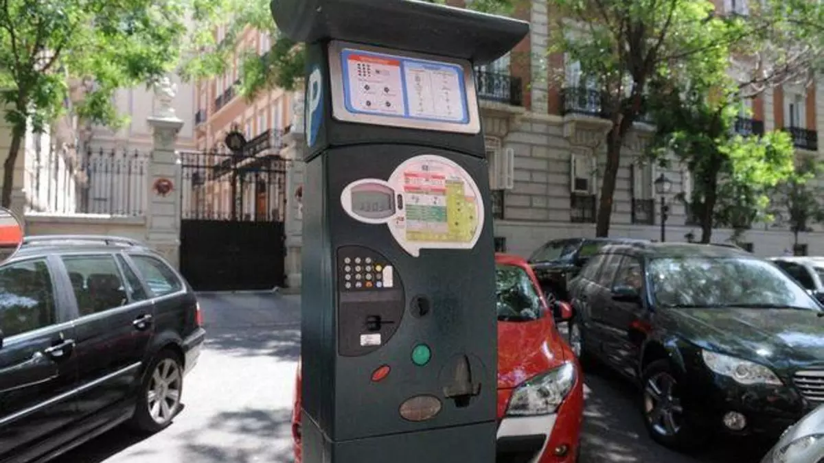 Esto es lo que tienes que pagar por la zona azul en verano