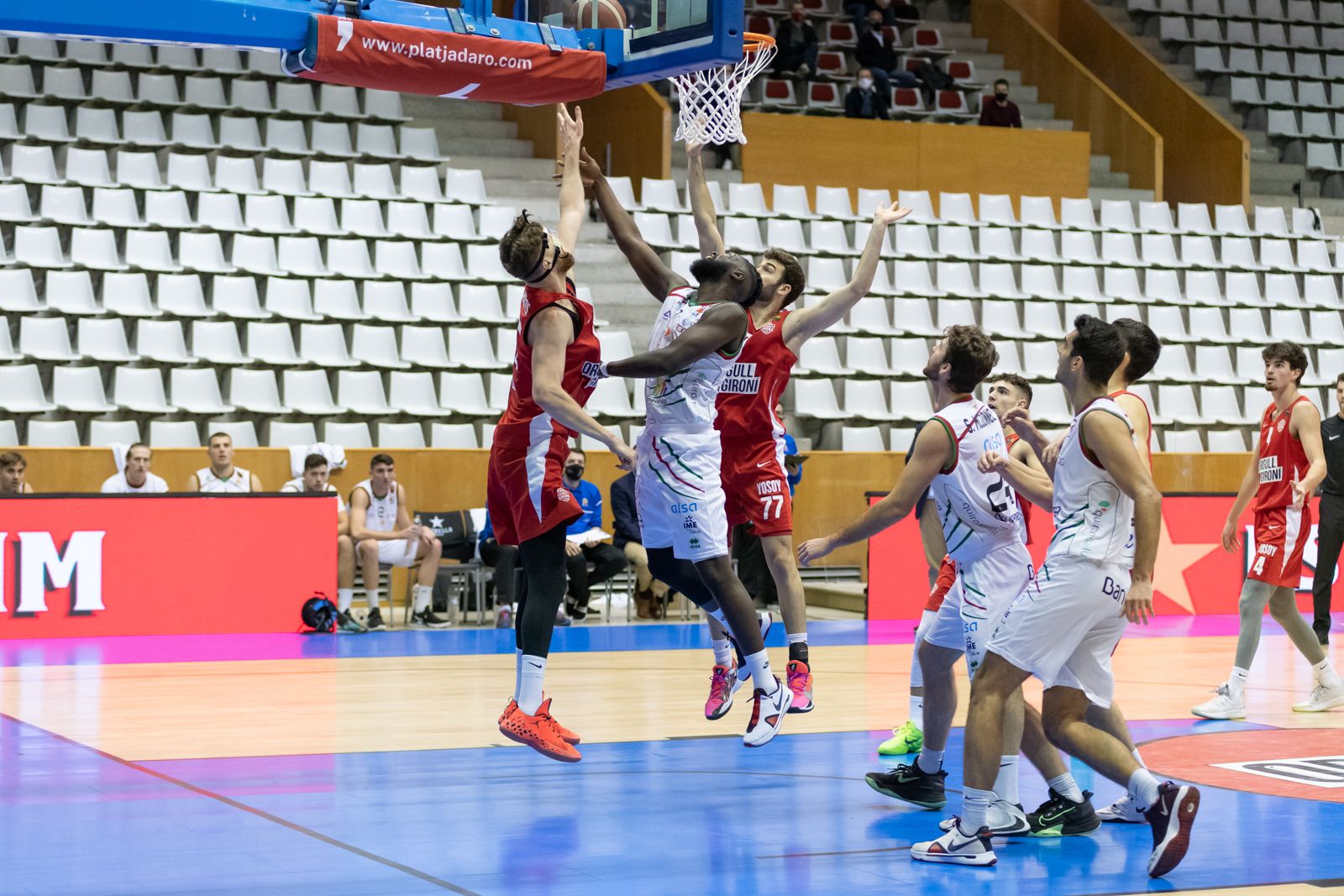 El Palmer Palma abre el año con un triunfo en Girona