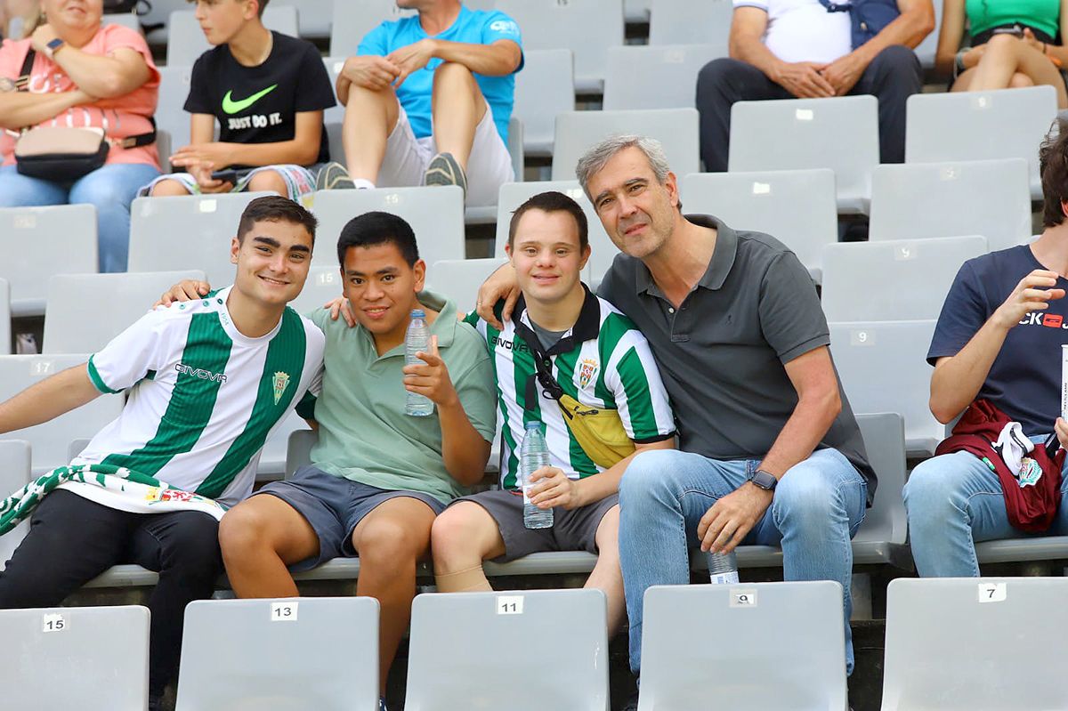 Las imágenes de la afición en el Córdoba CF - San Fernando