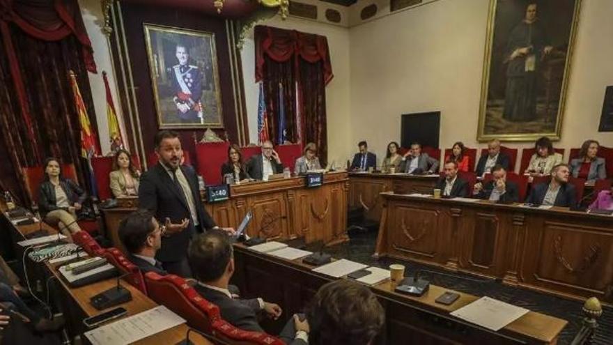 Pleno extraordinario del Ayuntamiento de Elche