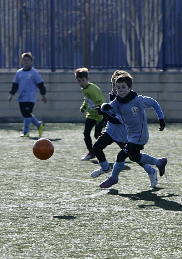 FÚTBOL: DFAP San Fernando- La Muela (2º Benjamín Siete)