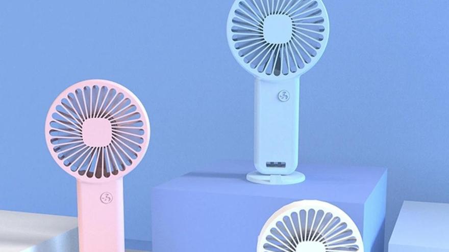 Este ventilador de mano es el artículo ideal para combatir el calor del verano