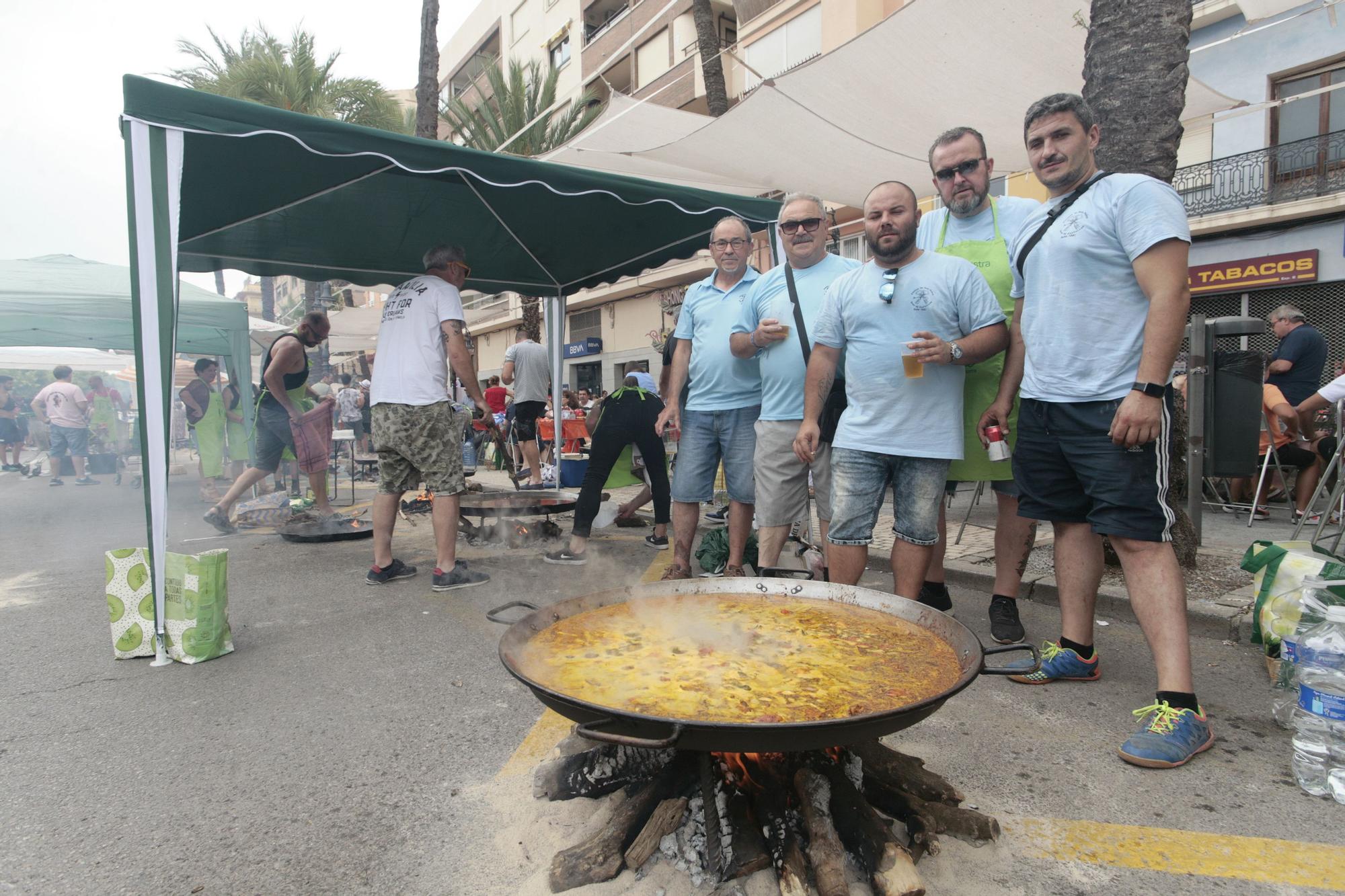 El Grau de Castelló celebra su paella popular por Sant Pere