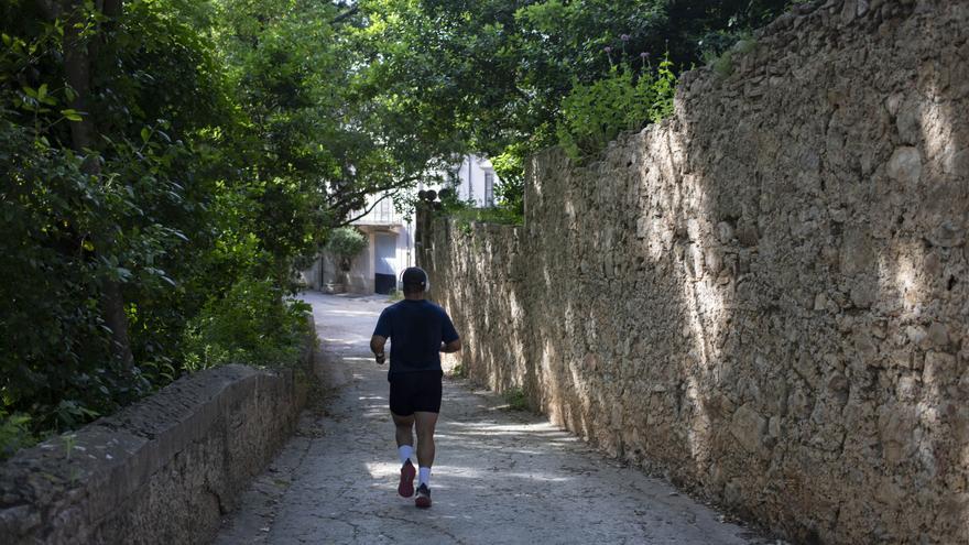 Las mejores rutas naturales de la Ribera, en un solo libro