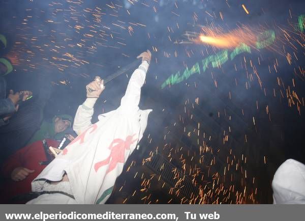 GALERÍA DE FOTOS - La ‘Nit màgica’ llena de pólvora y fuego la capital