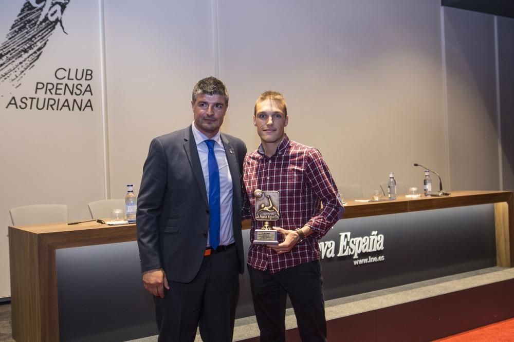 Entrega de trofeos LA NUEVA ESPAÑA a los mejores del fútbol asturiano